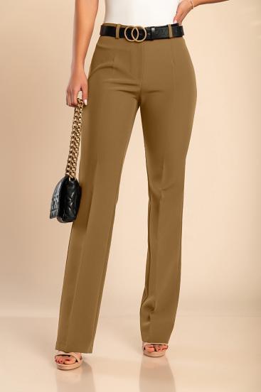 Elegáns nadrág hosszú, egyenes szárakkal, teveszín